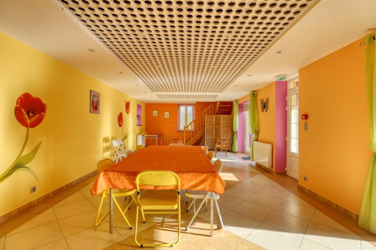 Maison Spacieuse Avec Jardin Pres De Le Bouffay Commes Luaran gambar