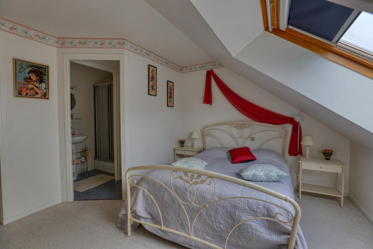 Maison Spacieuse Avec Jardin Pres De Le Bouffay Commes Luaran gambar