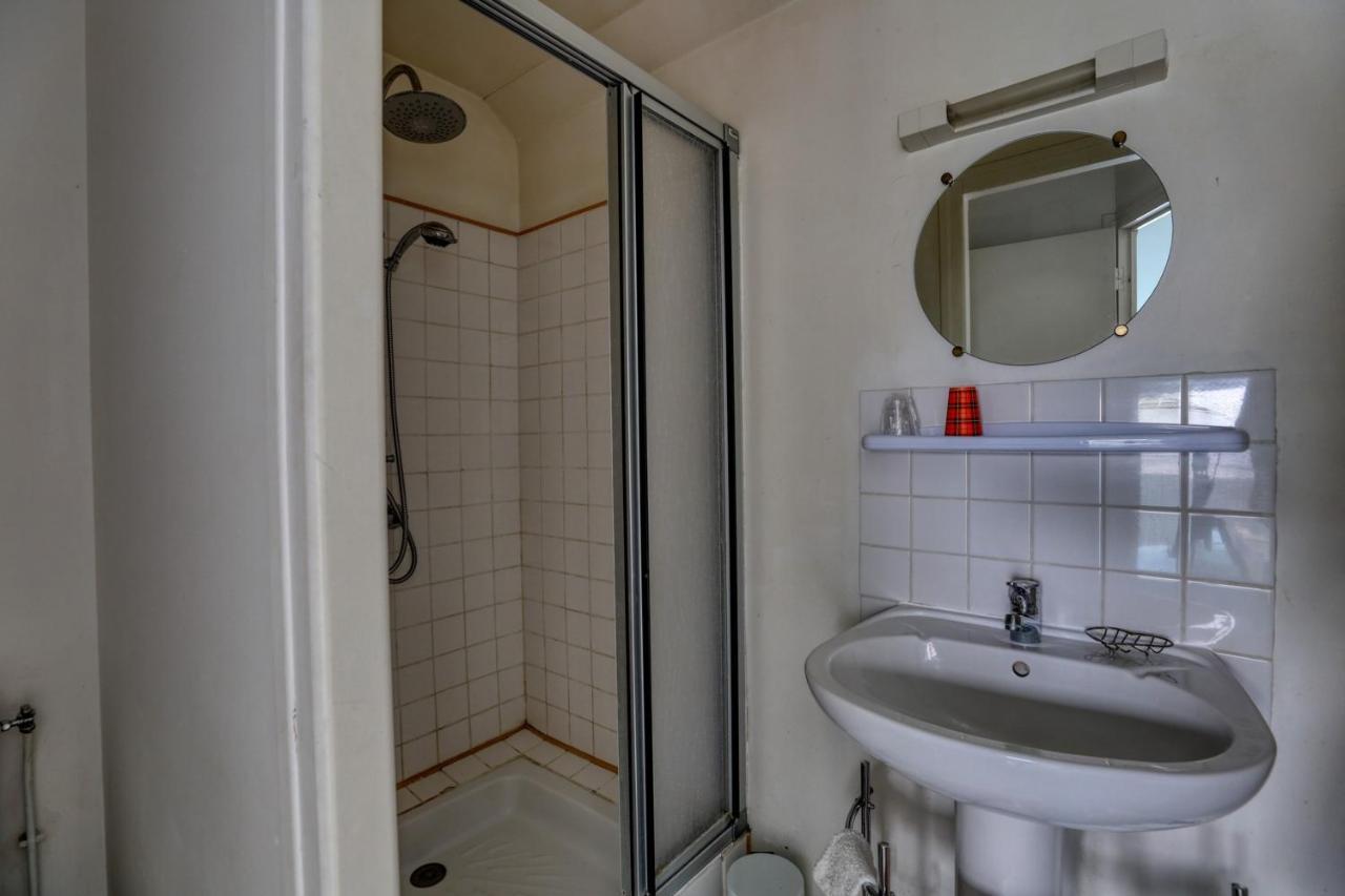 Maison Spacieuse Avec Jardin Pres De Le Bouffay Commes Luaran gambar
