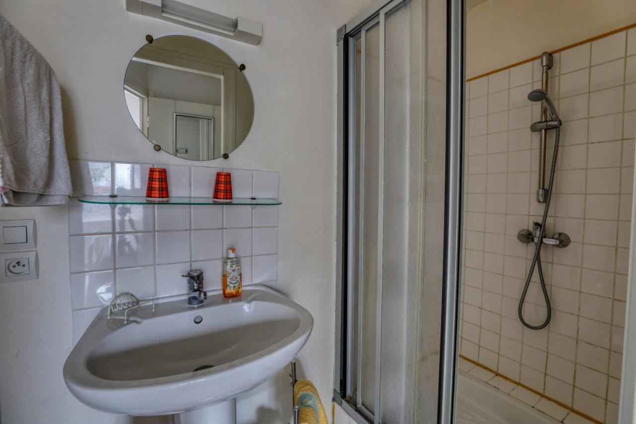 Maison Spacieuse Avec Jardin Pres De Le Bouffay Commes Luaran gambar