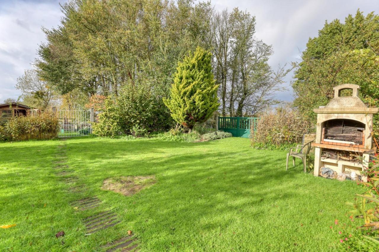 Maison Spacieuse Avec Jardin Pres De Le Bouffay Commes Luaran gambar